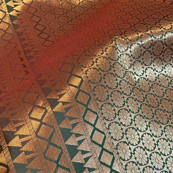 Red with Green check Indian traditional soft silk saree for women - Picture 10 of 16